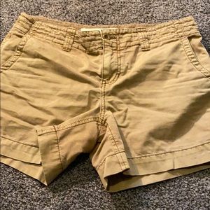 Gap cargo shorts